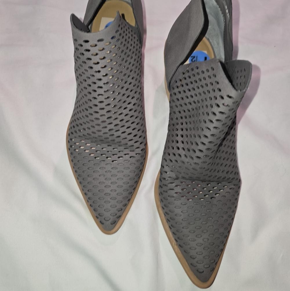 Dulce VITA Gray Perforated Ankle Boots SLIP ON BOOTS SIZE 7.5
